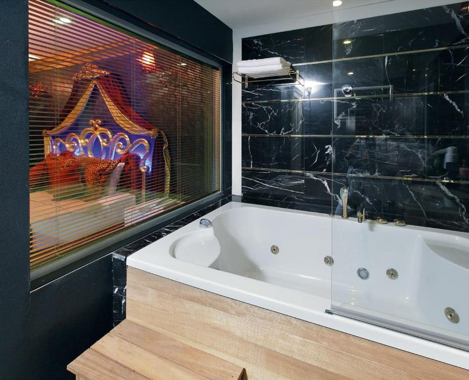 Camelot Boutique Hotel Akyarlar Bagian luar foto